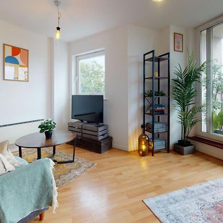 Cozy Hackney Apartment London Eksteriør bilde